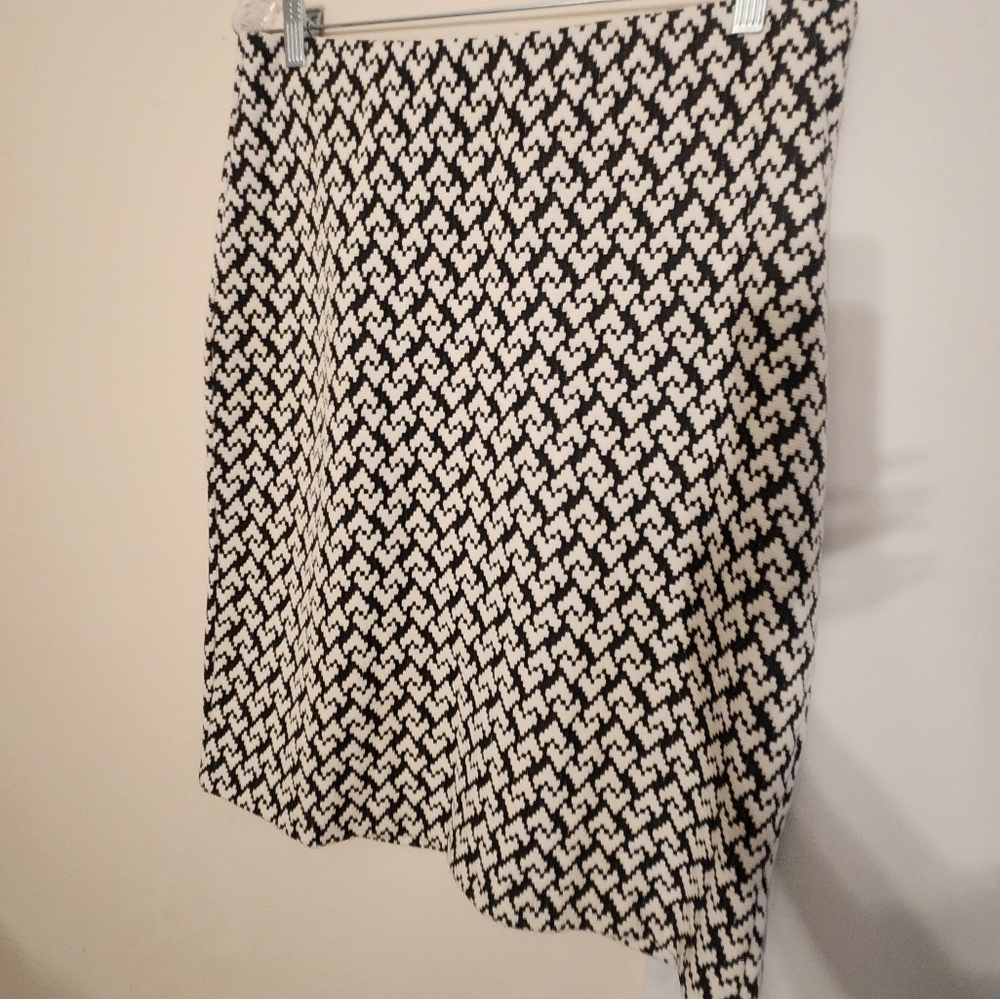 Philosophy Pencil Skirt Black and White Hounds tooth size 12